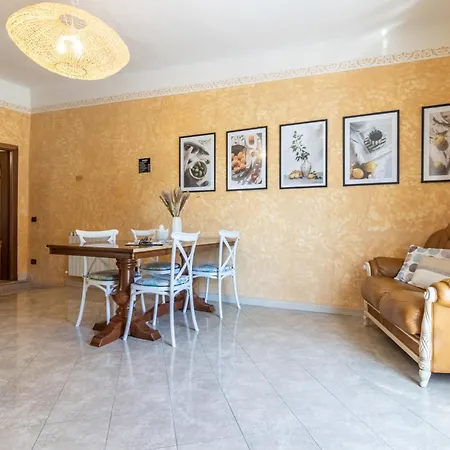 Giadera Penthouse 5terreparco Apartment *