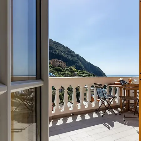 Giadera Penthouse 5terreparco Apartment Riomaggiore